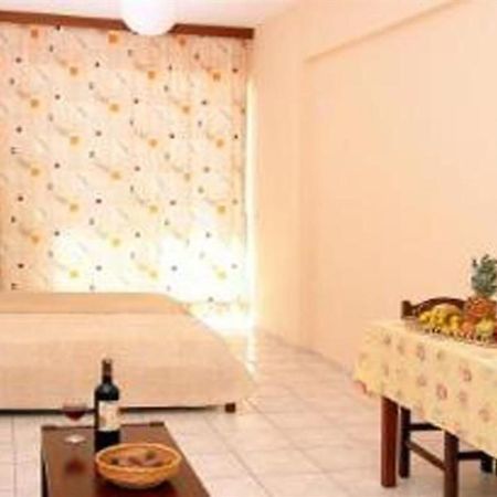 Danaos Beach Apartments Sfáka 外观 照片