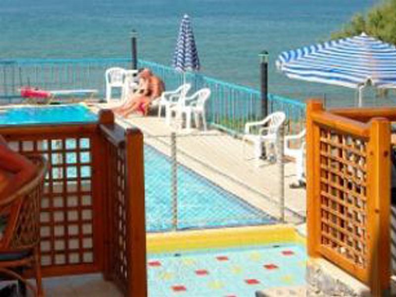 Danaos Beach Apartments Sfáka 外观 照片